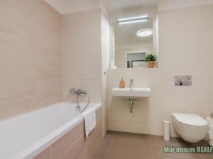 Pronájem bytu 2+kk, Praha - Hloubětín, Laponská, 49 m2