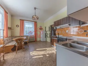 Prodej rodinného domu, Rovensko pod Troskami, Růžová, 250 m2