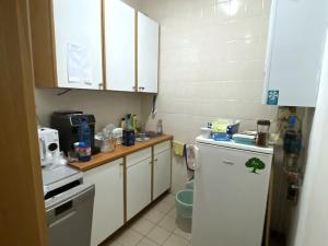 Pronájem kanceláře, Hradec Králové, Československé armády, 306 m2