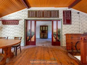 Prodej vinného sklepa, Haugsdorf, Rakousko, 177 m2