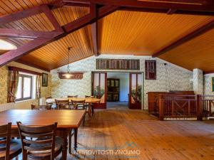 Prodej vinného sklepa, Haugsdorf, Rakousko, 177 m2