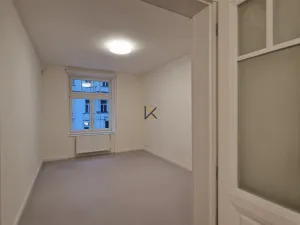 Pronájem kanceláře, Praha - Smíchov, Janáčkovo nábřeží, 100 m2