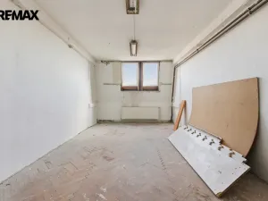 Prodej výrobních prostor, Aš, Tyršova, 4434 m2