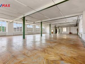 Prodej komerční nemovitosti, Aš, Tyršova, 4434 m2