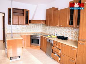 Prodej rodinného domu, Čelákovice - Sedlčánky, Fučíkova, 180 m2