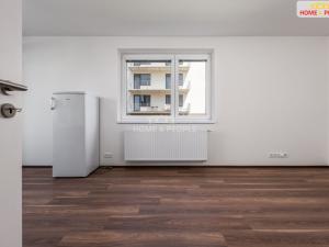 Pronájem bytu 1+kk, Milovice - Mladá, Armádní, 33 m2