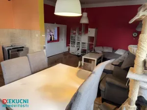 Prodej rodinného domu, Horky, 180 m2