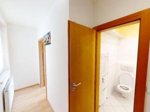 Pronájem bytu 2+kk, Klecany, Nám. Třebízského, 80 m2