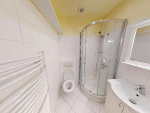 Pronájem bytu 2+kk, Klecany, Nám. Třebízského, 80 m2
