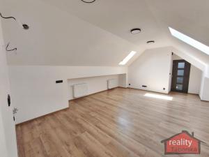 Prodej bytu 2+kk, Nupaky, Nupacká, 60 m2