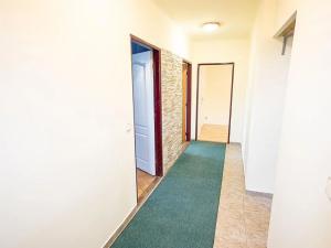 Pronájem bytu 3+kk, Beroun, Zahořanská, 69 m2