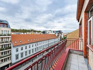 Pronájem bytu 2+kk, Praha - Karlín, Sokolovská, 69 m2