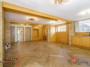 Prodej rodinného domu, Holasovice - Loděnice, 252 m2