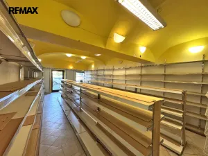 Pronájem obchodního prostoru, Šternberk, Hlavní náměstí, 58 m2