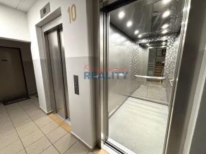 Prodej bytu 3+1, České Budějovice - České Budějovice 3, Čéčova, 63 m2