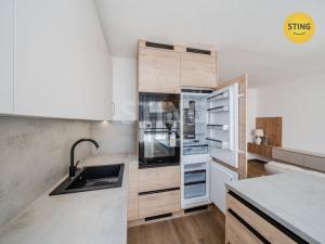 Prodej bytu 4+kk, Třinec, Dukelská, 68 m2