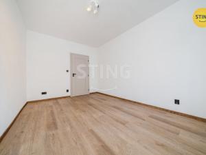 Prodej bytu 4+kk, Třinec, Dukelská, 68 m2