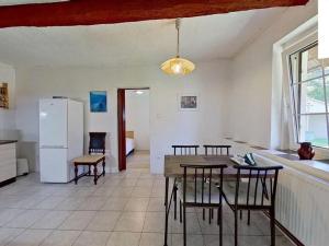 Prodej rodinného domu, Záhornice, Hlavní, 230 m2