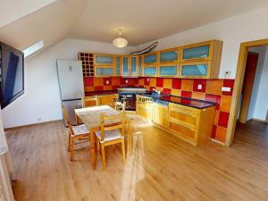 Pronájem bytu 2+kk, Strančice, Náměstí Emila Kolbena, 73 m2