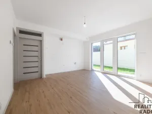 Prodej bytu 4+kk, Ostopovice, B. Němcové, 90 m2