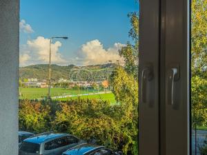 Pronájem bytu 2+kk, Králův Dvůr, Nad Stadionem, 40 m2