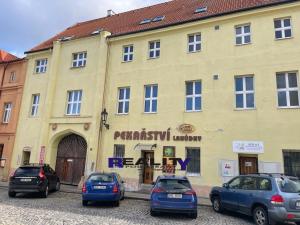Pronájem bytu 3+kk, Žatec, Volyňských Čechů, 90 m2