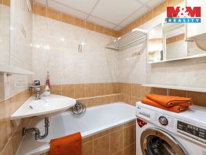 Prodej bytu 2+1, Chomutov, Holešická, 62 m2