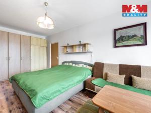 Prodej bytu 2+1, Chomutov, Holešická, 62 m2