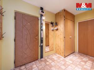 Prodej bytu 2+1, Chomutov, Holešická, 62 m2