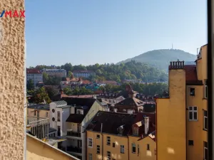 Prodej bytu 4+1, Karlovy Vary, Bulharská, 130 m2