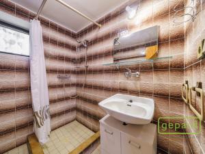 Prodej rodinného domu, Karlovy Vary, Benátská, 253 m2