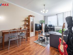 Pronájem bytu 2+kk, Praha, Brandlova, 43 m2