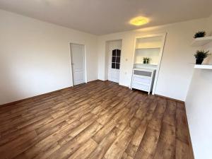Pronájem bytu 3+1, Hodonín, Horní Valy, 58 m2