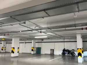 Pronájem garážového stání, Praha - Nusle, Bělehradská, 5 m2