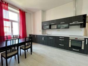 Pronájem bytu 2+1, České Budějovice, Průmyslová, 78 m2