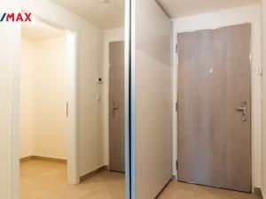 Prodej bytu 2+kk, Praha - Hloubětín, Poděbradská, 56 m2