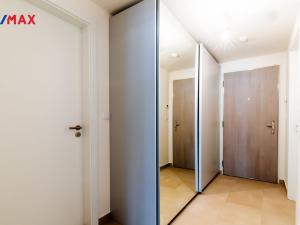 Prodej bytu 2+kk, Praha - Hloubětín, Poděbradská, 56 m2