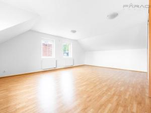 Pronájem rodinného domu, Průhonice, 400 m2