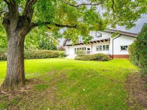 Pronájem rodinného domu, Průhonice, 350 m2