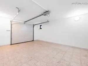 Pronájem rodinného domu, Průhonice, 350 m2