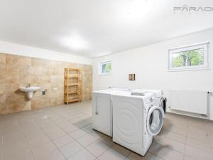 Pronájem rodinného domu, Průhonice, 300 m2