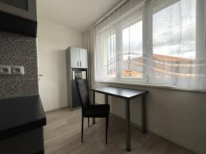 Pronájem bytu 2+1, Plzeň - Lobzy, Rokycanská, 54 m2