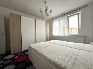 Pronájem bytu 2+1, Plzeň - Lobzy, Rokycanská, 54 m2