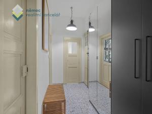 Pronájem bytu 2+kk, Praha - Nusle, Rostislavova, 43 m2