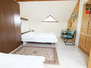 Prodej rodinného domu, Karlovice, 204 m2