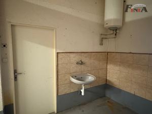 Pronájem skladu, Nový Bor - Arnultovice, B. Egermanna, 36 m2