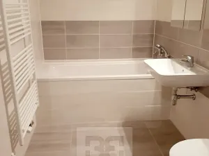 Pronájem bytu 2+kk, Kladno, Generála Selnera, 48 m2
