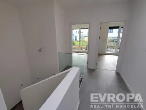Prodej rodinného domu, Červené Pečky, Hrabáňova, 202 m2