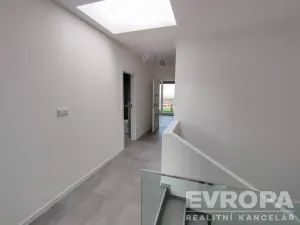 Prodej rodinného domu, Červené Pečky, Hrabáňova, 202 m2
