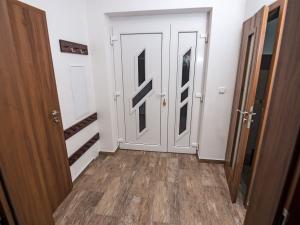 Pronájem bytu 4+kk, Šestajovice, Šeříková, 155 m2